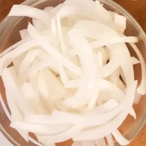 Cebolla en julianas kilo